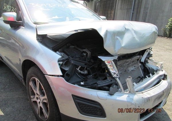 Volvo XC 60 cena 22000 przebieg: 187800, rok produkcji 2013 z Nowogród Bobrzański małe 254